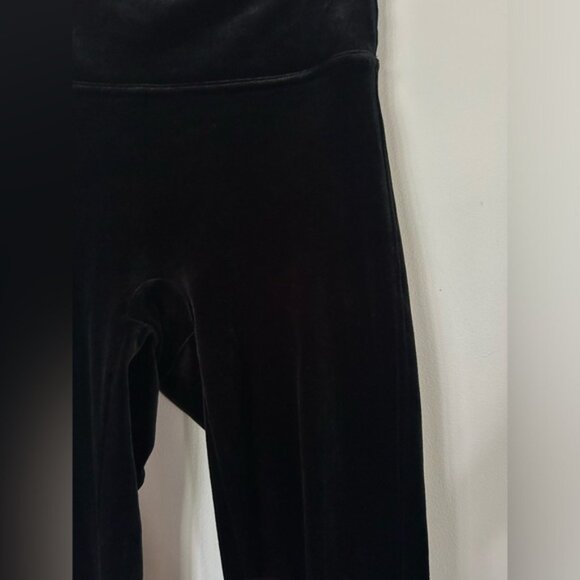 SPANX® Black Velvet Leggings XS - Picture 4 of 8